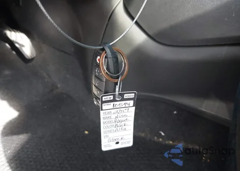 2017 Nissan Rogue Sv z USA, uszkodzony, nr VIN 5N1AT2MT4HC769621